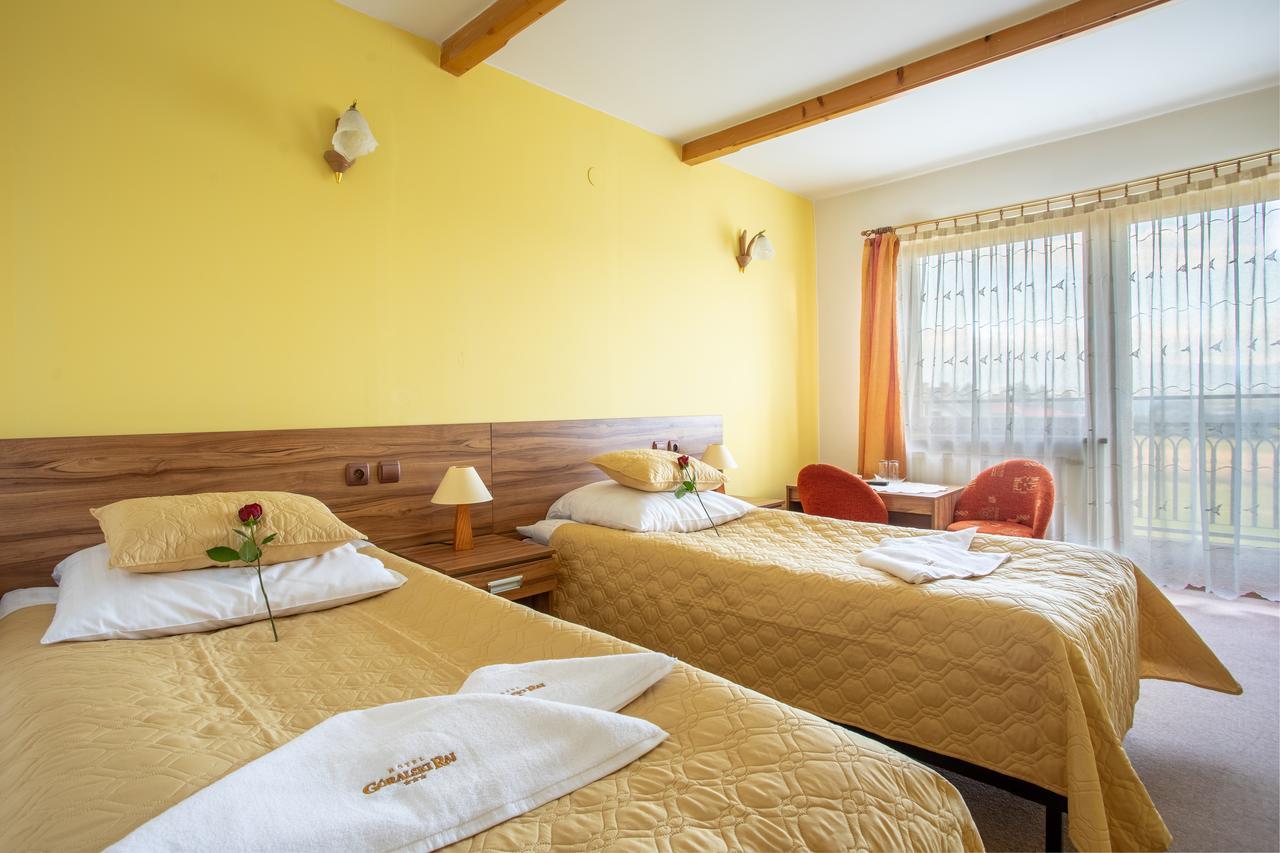 Hotel Goralski Raj Нови Тарг Екстериор снимка